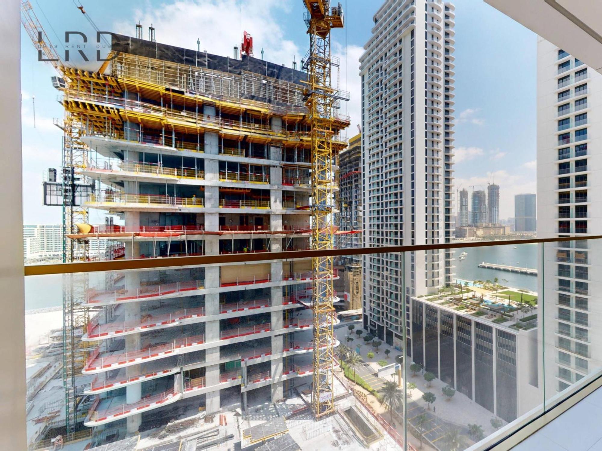 Waterfront 1br With Private Access Apartment Dubai