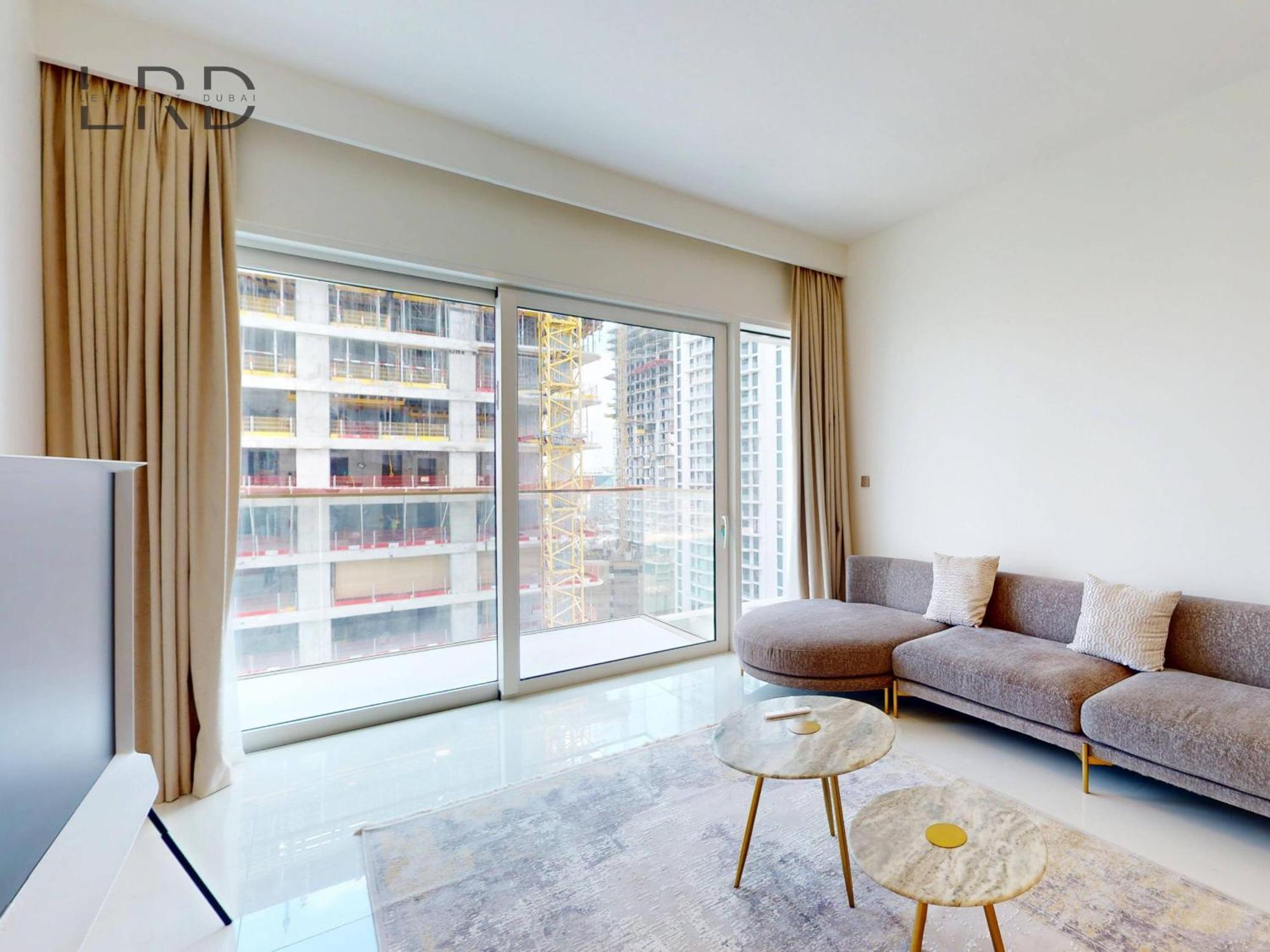 Apartment Waterfront 1br With Private Access *